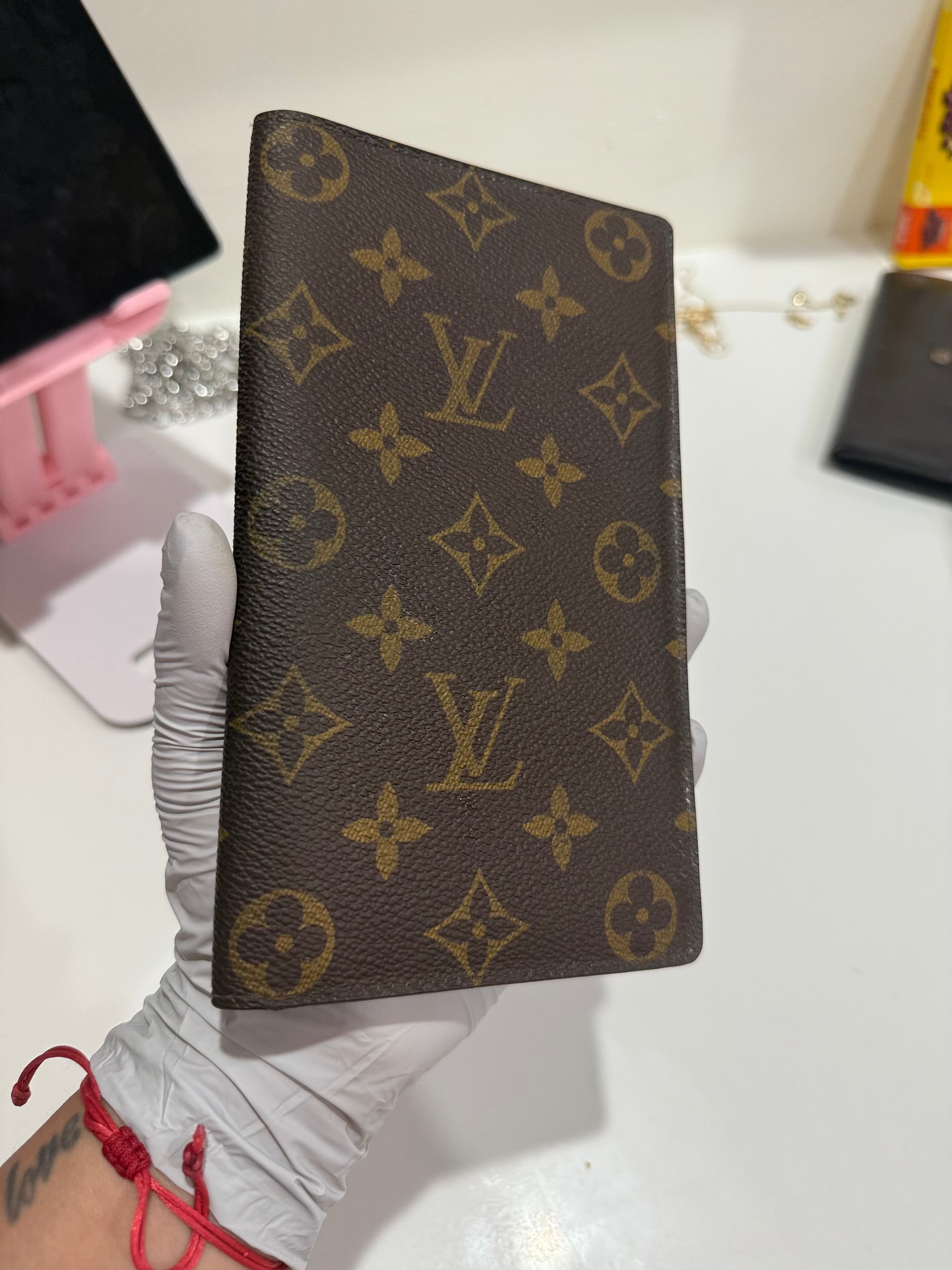 Louis Vuitton Monogram Cardholder