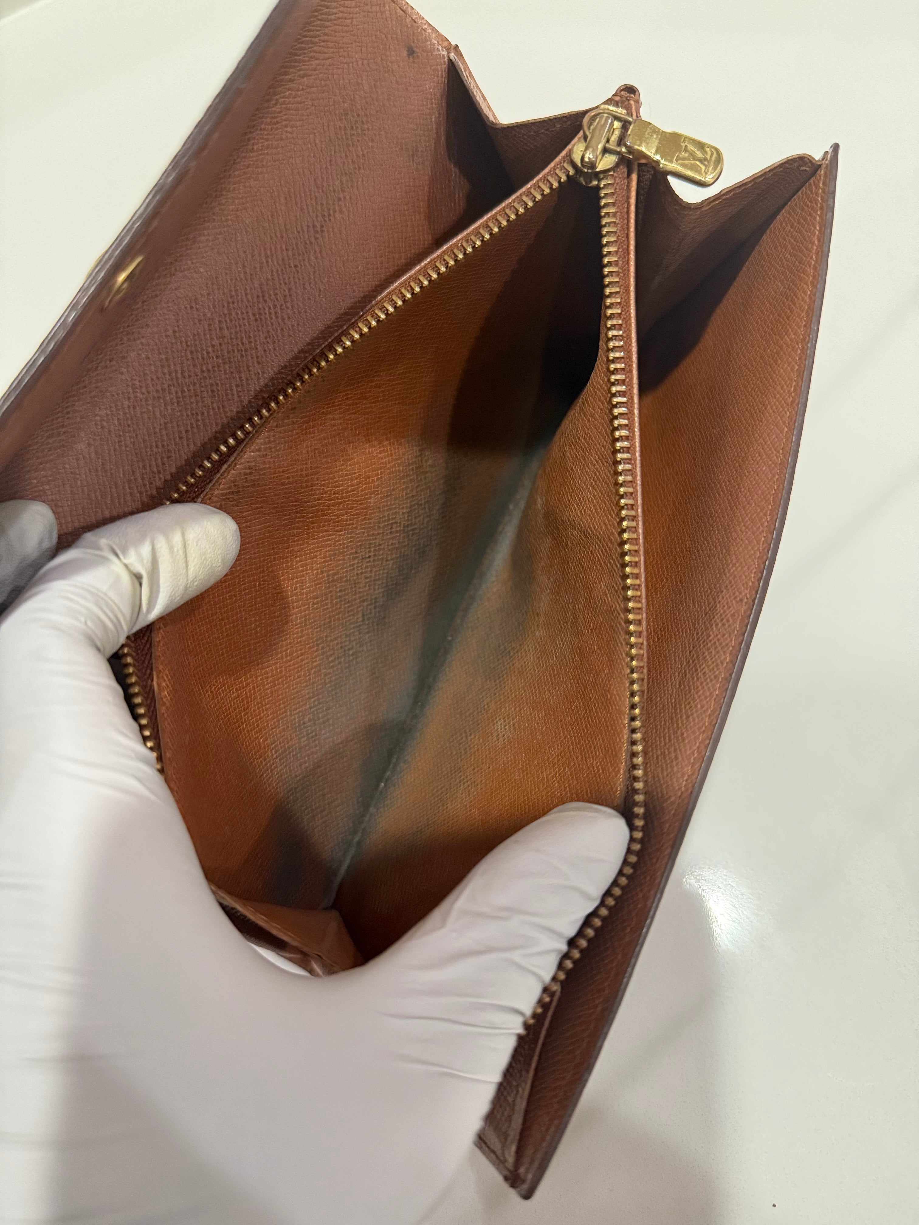 Louis Vuitton Sarah Wallet